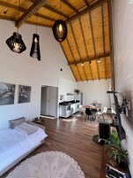 Cabana presidencial, lareira, vista para o jardim | Cozinha privada