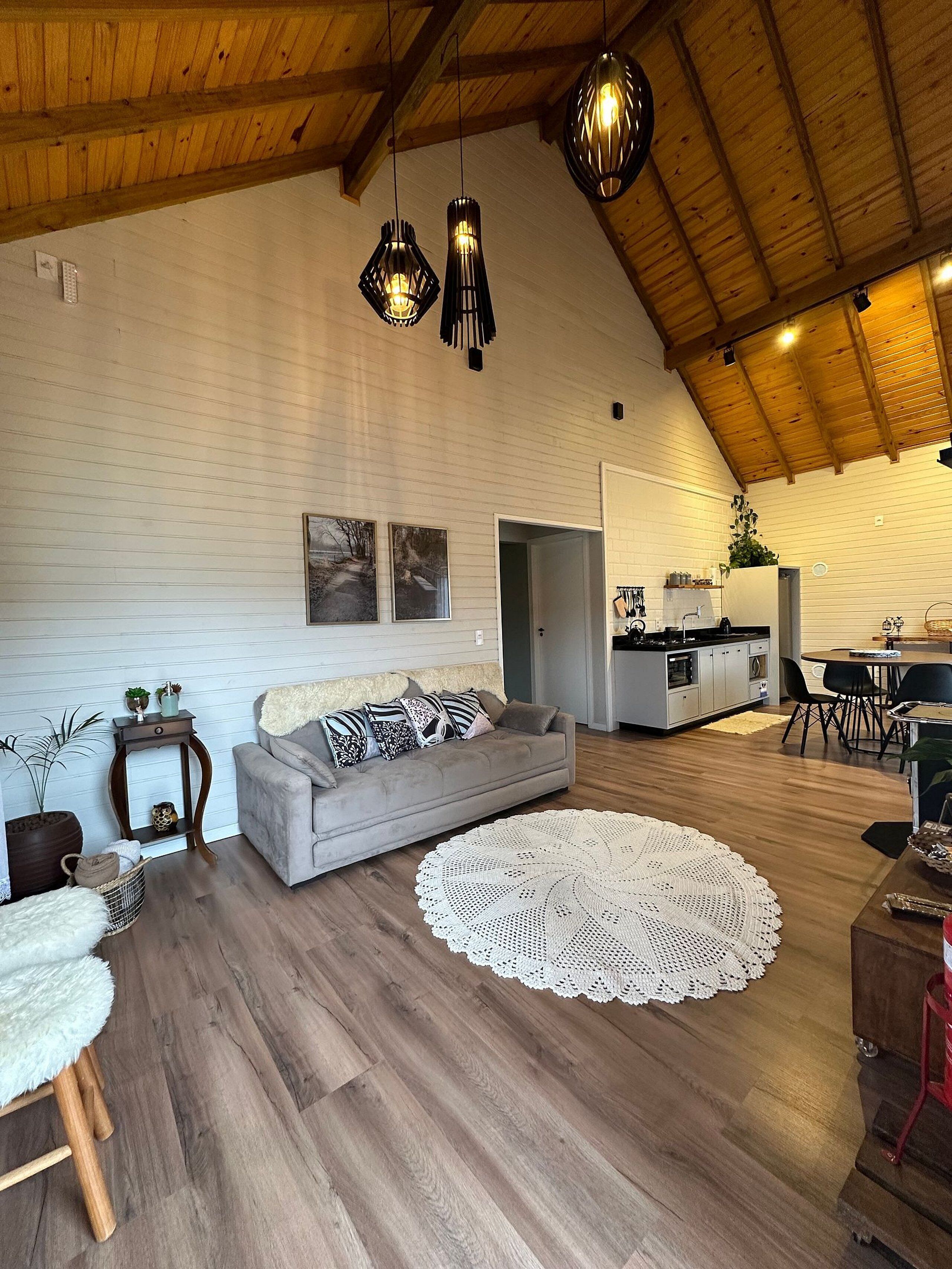 Presidential Cabin, Fireplace, Garden View | Living area | 42-inch Smart TV with digital channels, Netflix, streaming services