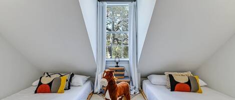 6 chambres, fer et planche à repasser, Wi-Fi gratuit, draps fournis