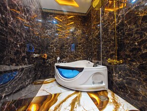 Suite Luxe, vue montagne | Salle de bain