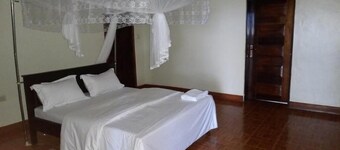 Double BnB Room with Private Bathroom #1