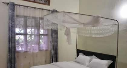 Double BnB Room with Private Bathroom #1