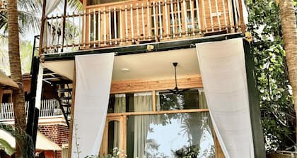 Secret Garden - Premium Hut #2