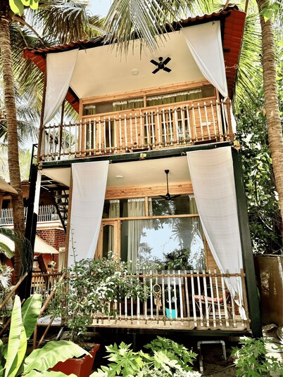 Secret Garden - Premium Hut #2