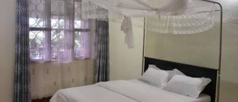 1 chambre, bureau, Wi-Fi, draps fournis