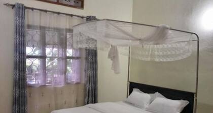 Double BnB Room with Private Bathroom #2