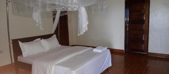 Double BnB Room with Private Bathroom #2