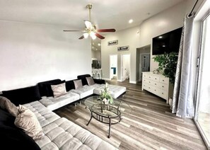 Smart TV - Pleasant Home close theme parks (Kissimmee)