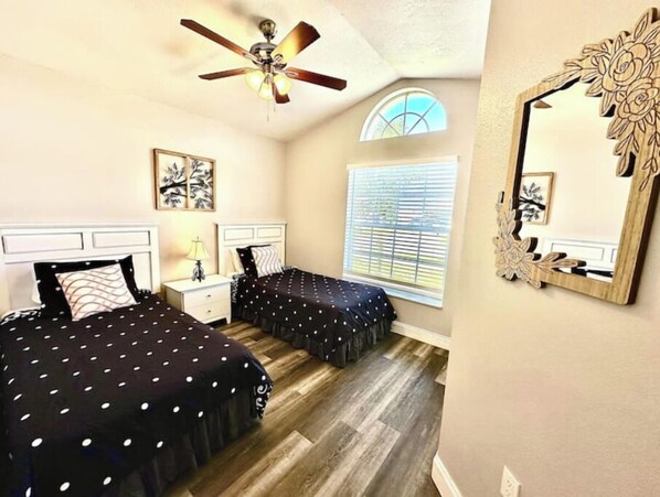2 chambres, Wi-Fi, draps fournis
