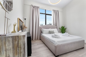 คลาสสิกอพาร์ทเมนท์, ระเบียง, วิวเมือง | 1 ห้องนอน, โต๊ะทำงาน, เตารีด/โต๊ะรีดผ้า, Wi-Fi ฟรี