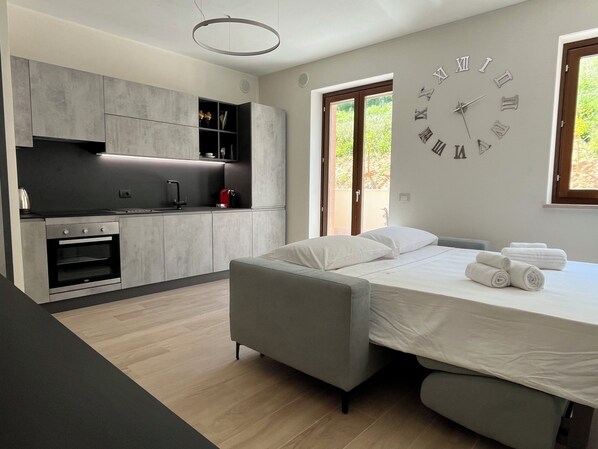 2 Schlafzimmer, Schreibtisch, Bügeleisen/Bügelbrett, WLAN