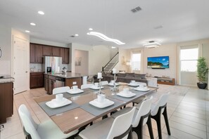 Villa | 4 bedrooms - Incredible Resort 4 bed Pool Spa Home (Kissimmee)