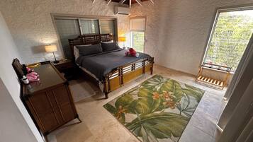 3 chambres, coffres-forts dans les chambres, bureau