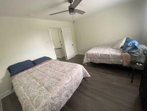 2 bedrooms, bed sheets