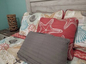 1 bedroom, iron/ironing board, WiFi, bed sheets - 🐠SEA INSPIRED BEACH BUNGALOW SUNSET BALCONY CONDO (Galveston)