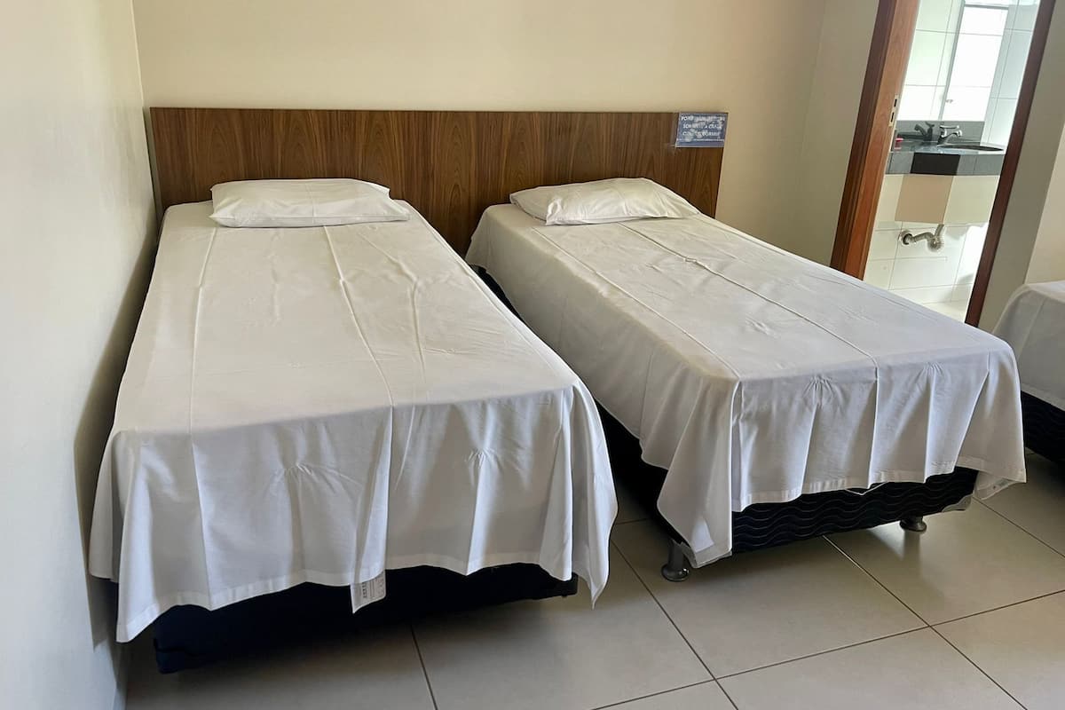 Standard Quadruple Room | Desk, laptop workspace, free WiFi