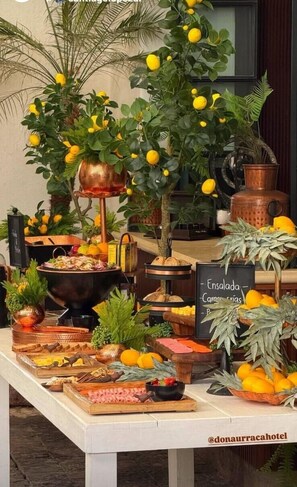 Free daily full breakfast - HOTEL & SPA DOÑA URRACA QUERETARO (Querétaro)