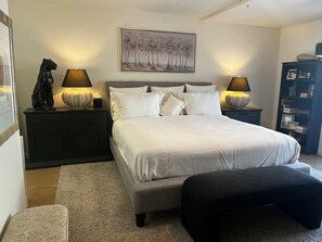 2 Schlafzimmer, Schreibtisch, Bügeleisen/Bügelbrett, kostenloses WLAN