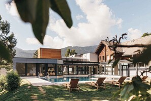 Piscine intérieure