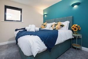 Room - Modern 2 Bed Apartment Parking Southampton by At Hem (Southampton)