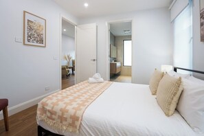 3 Schlafzimmer, Bügeleisen/Bügelbrett, Reisekinderbett, WLAN