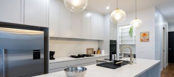 Modern Home - gr8 4 groups