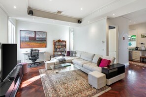 TV, stereo