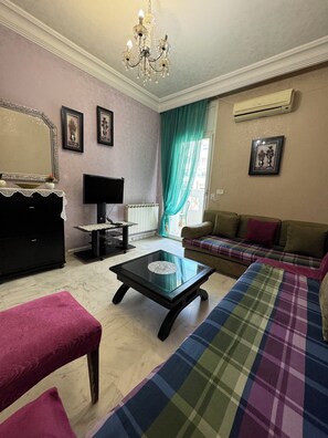 Smart TV - The best place with best view (Ariana)