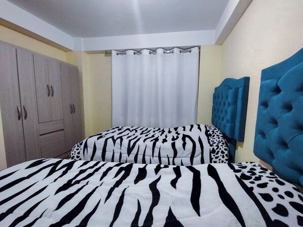 3 عدّة غرف نوم وواي فاي وملاءات أسرّة