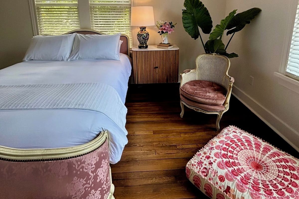 Deluxe Suite #4