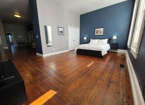 2 dormitorios, tabla de planchar con plancha, wifi y ropa de cama