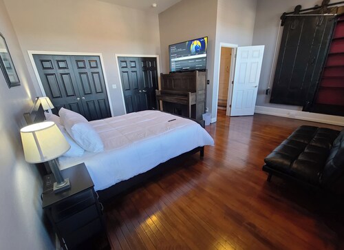 The Loft on Winter - Downtown Adrian