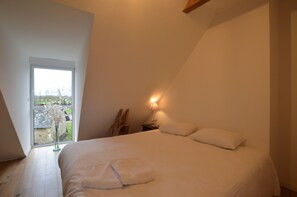 4 Schlafzimmer, Bügeleisen/Bügelbrett, WLAN, Bettwäsche