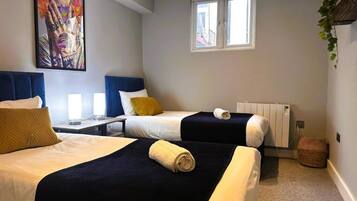 4 soverom, strykejern/-brett, wi-fi (inkludert) og sengetøy