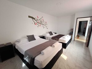 Classic Quadruple Room | Free WiFi - Hospedaje El Sueño de Sofia (Armenia)