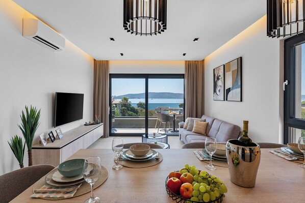 Dining - Luxury apartments Olive (Kaštel Sucurac)