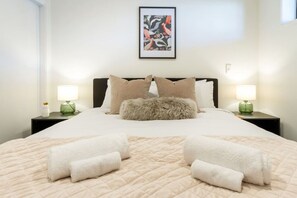 1 makuuhuone, silitysrauta/-lauta, ilmainen Wi-Fi, vuodevaatteet