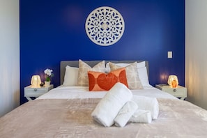 2 soverom, strykejern/-brett, wi-fi (inkludert) og sengetøy