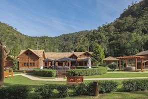 Fachada da propriedade