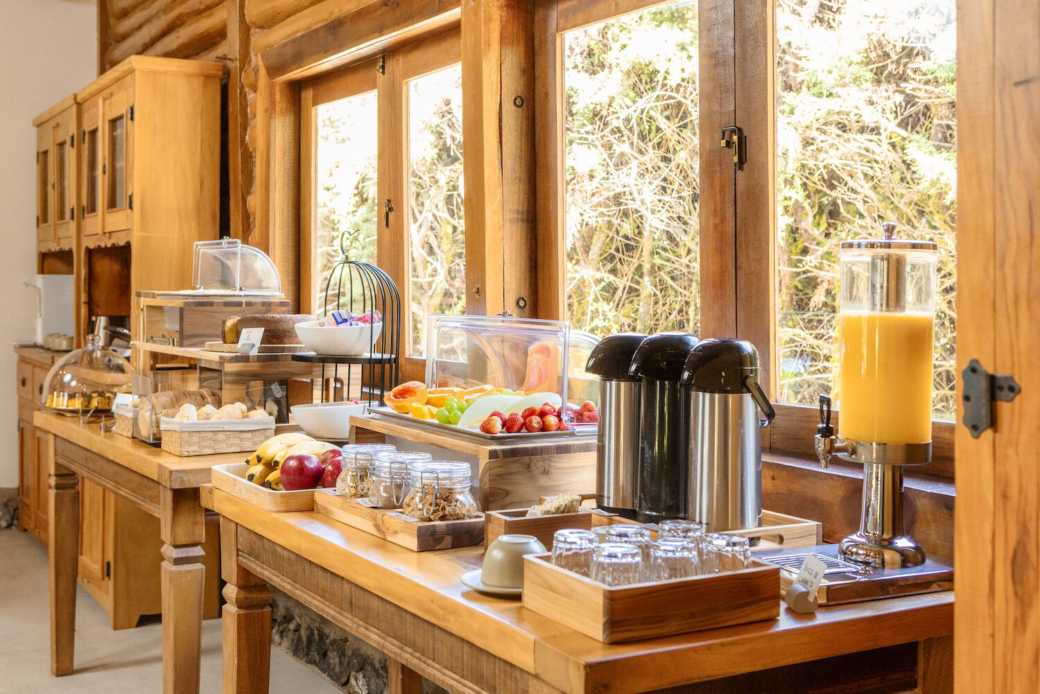 Free daily buffet breakfast