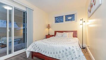 4 chambres, fer et planche à repasser, Wi-Fi, draps fournis