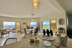 Dining - Pelican Pearl Villa - GENERATOR (Sint Maarten)