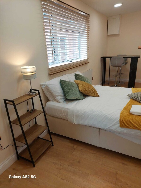 1 Schlafzimmer, WLAN, Bettwäsche