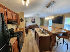 Private kitchen - Bunk house on the ranch (Tyler)
