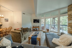 Smart TV, chimenea