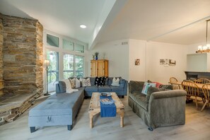 Smart-tv och eldstad