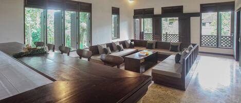 Televisión de pantalla plana