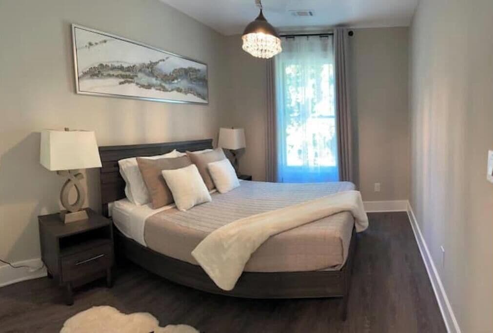 3 間睡房、上網