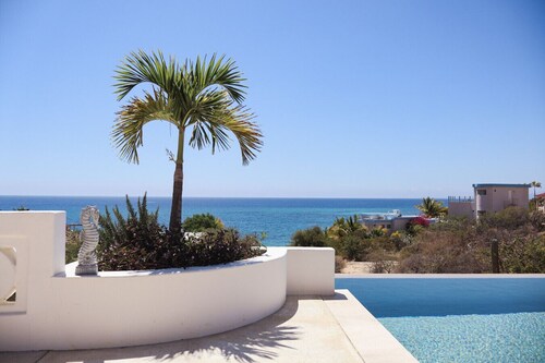 Casa Marquis Sunrise, Ocean Views, Pool, 2 Bedroom