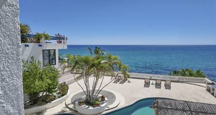 Oceanfront Two Bedroom Villa at Mar y Sol